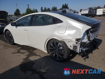 Drugie zdjęcie samochodu z przodu: 2025 TOYOTA PRIUS PRIME SE VIN:JTDACACU8S3041073 - miniatura