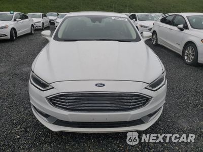Piąte zdjęcie samochodu w środku: 2017 FORD FUSION SE HYBRID VIN:3FA6P0LU3HR359591 - miniatura
