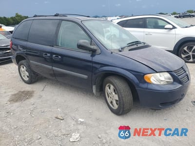 Czwarte zdjęcie samochodu z boku: 2005 DODGE CARAVAN SXT VIN:1D4GP45R75B325624 - miniatura