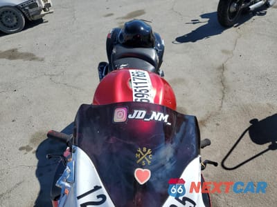Piąte zdjęcie samochodu w środku: 2008 SUZUKI GSX1300 R VIN:JS1GX72A082111537 - miniatura