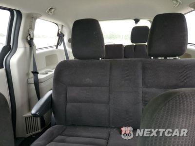 Zdjęcie 10 z 15 samochodu: 2015 DODGE GRAND CARAVAN SE VIN:2C4RDGBG8FR508178 - miniatura