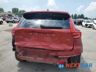 Zdjęcie 6 z 14 samochodu: 2020 VOLVO XC40 T5 MOMENTUM VIN:YV4162UK0L2319270 - miniatura