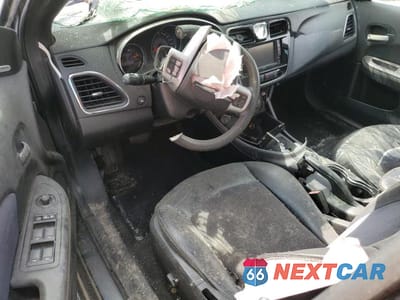Zdjęcie 8 z 13 samochodu: 2013 CHRYSLER 200 LIMITED VIN:1C3CCBCG7DN599775 - miniatura