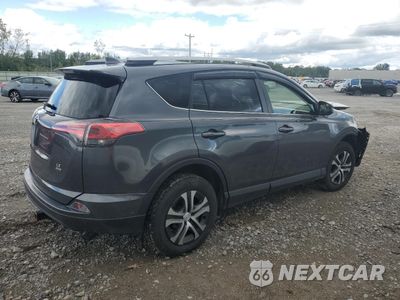 Trzecie zdjęcie samochodu z tyłu: 2018 TOYOTA RAV4 LE VIN:JTMBFREV7JJ221770 - miniatura