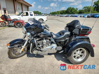 Trzecie zdjęcie samochodu z tyłu: 2012 HARLEY-DAVIDSON FLHTCUTG TRI GLIDE ULTRA CLASSIC VIN:1HD1MAM11CB851216 - miniatura
