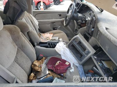 Zdjęcie 7 z 13 samochodu: 2005 CHEVROLET SUBURBAN C1500 VIN:3GNEC16Z25G278515 - miniatura
