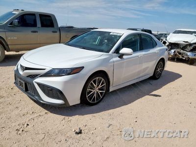 2023 TOYOTA CAMRY SE 4T1G11AK8PU770950 - główne zdjęcie licytacji z USA - miniatura