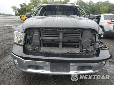 Piąte zdjęcie samochodu w środku: 2017 RAM 1500 SLT VIN:1C6RR7GT4HS548743 - miniatura
