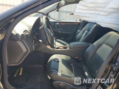 Zdjęcie 7 z 12 samochodu: 2003 MERCEDES-BENZ C 240 VIN:WDBRF61J83A507676 - miniatura