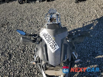 Piąte zdjęcie samochodu w środku: 2020 BMW R 1250 GS ADVENTURE VIN:WB10J5306L6D02822 - miniatura