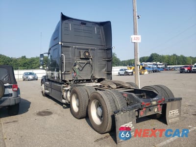 Trzecie zdjęcie samochodu z tyłu: 2014 VOLVO VN VNL - TRUCKS SEMI TRUCK VIN:4V4NC9EH4EN138932 - miniatura