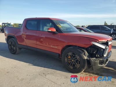 Czwarte zdjęcie samochodu z boku: 2022 RIVIAN R1T LAUNCH EDITION VIN:7FCTGAAL5NN003410 - miniatura