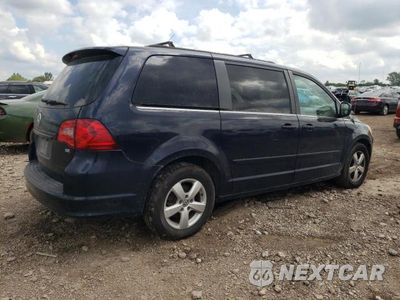 Trzecie zdjęcie samochodu z tyłu: 2011 VOLKSWAGEN ROUTAN SE VIN:2V4RW3DG3BR622167 - miniatura
