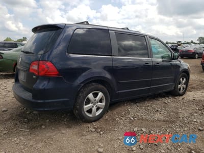 Trzecie zdjęcie samochodu z tyłu: 2011 VOLKSWAGEN ROUTAN SE VIN:2V4RW3DG3BR622167 - miniatura