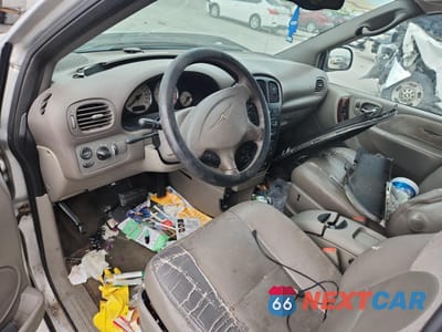 Zdjęcie 8 z 14 samochodu: 2003 CHRYSLER TOWN & COUNTRY LIMITED VIN:2C8GP64L13R377057 - miniatura