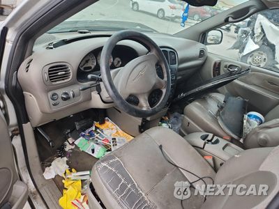 Zdjęcie 8 z 14 samochodu: 2003 CHRYSLER TOWN & COUNTRY LIMITED VIN:2C8GP64L13R377057 - miniatura