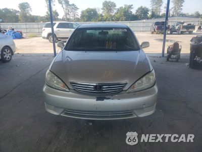 Piąte zdjęcie samochodu w środku: 2006 TOYOTA CAMRY LE VIN:4T1BF32K26U623835 - miniatura
