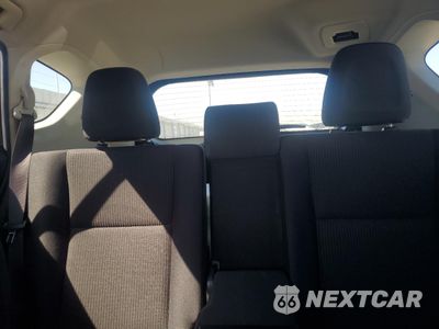 Zdjęcie 10 z 13 samochodu: 2016 TOYOTA RAV4 LE VIN:JTMZFREVXGJ089773 - miniatura