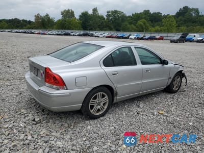 Trzecie zdjęcie samochodu z tyłu: 2005 VOLVO S60 2.5T VIN:YV1RS592852471225 - miniatura