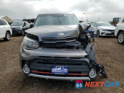 Piąte zdjęcie samochodu w środku: 2018 KIA SOUL ! VIN:KNDJX3AA2J7521285 - miniatura