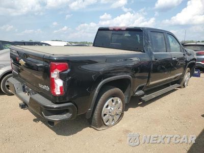 Trzecie zdjęcie samochodu z tyłu: 2024 CHEVROLET SILVERADO K2500 HIGH COUNTRY VIN:2GC4YREY2R1149671 - miniatura