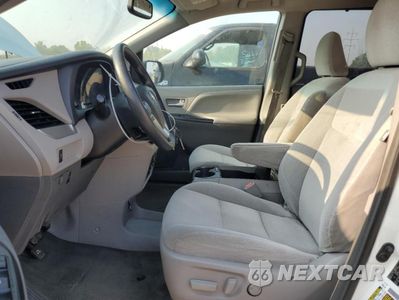 Zdjęcie 7 z 13 samochodu: 2017 TOYOTA SIENNA LE VIN:5TDKZ3DC0HS811309 - miniatura