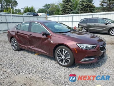 Czwarte zdjęcie samochodu z boku: 2019 BUICK REGAL ESSENCE VIN:W04GP6SX9K1028961 - miniatura