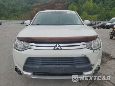 Piąte zdjęcie samochodu w środku: 2015 MITSUBISHI OUTLANDER SE VIN:JA4AZ3A39FZ004356 - miniatura