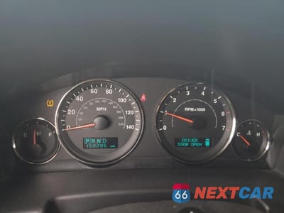 Zdjęcie 9 z 12 samochodu: 2006 JEEP COMMANDER VIN:1J8HG48K66C149301 - miniatura
