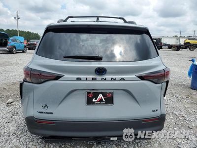 Zdjęcie 6 z 13 samochodu: 2025 TOYOTA SIENNA XSE VIN:5TDCSKFC2SS164726 - miniatura