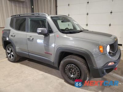 Czwarte zdjęcie samochodu z boku: 2020 JEEP RENEGADE TRAILHAWK VIN:ZACNJBC15LPL93699 - miniatura
