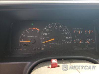 Zdjęcie 9 z 12 samochodu: 1999 CHEVROLET GMT-400 C3500 VIN:1GCHC33F7XF066774 - miniatura