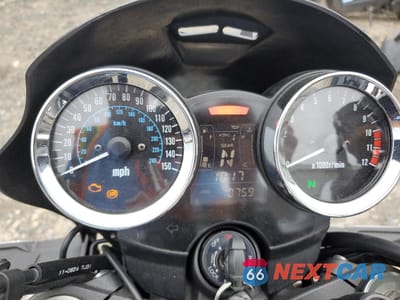 Zdjęcie 7 z 9 samochodu: 2018 KAWASAKI ZR900 R VIN:JKAZR2C19JA003191 - miniatura