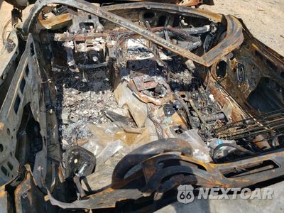 Zdjęcie 8 z 11 samochodu: 2006 PONTIAC SOLSTICE VIN:1G2MB33B06Y106442 - miniatura