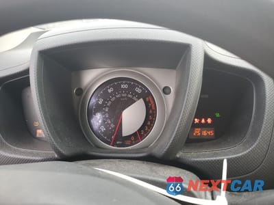 Zdjęcie 9 z 13 samochodu: 2009 TOYOTA SCION XD VIN:JTKKU10409J035837 - miniatura