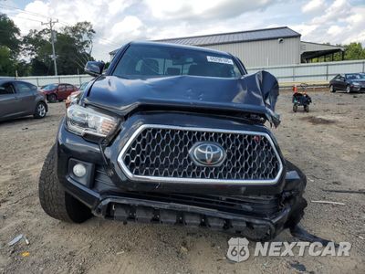 Piąte zdjęcie samochodu w środku: 2019 TOYOTA TACOMA DOUBLE CAB VIN:3TMCZ5AN8KM220724 - miniatura