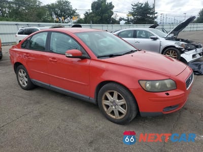 Czwarte zdjęcie samochodu z boku: 2007 VOLVO S40 2.4I VIN:YV1MS382872276597 - miniatura