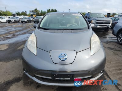 Piąte zdjęcie samochodu w środku: 2016 NISSAN LEAF S VIN:1N4AZ0CP0GC303667 - miniatura