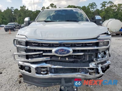 Piąte zdjęcie samochodu w środku: 2023 FORD F250 SUPER DUTY VIN:1FT8W2BT5PED19976 - miniatura