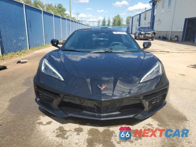 Piąte zdjęcie samochodu w środku: 2025 CHEVROLET CORVETTE STINGRAY 1LT VIN:1G1YA2D43S5105705 - miniatura