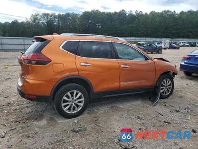 Trzecie zdjęcie samochodu z tyłu: 2019 NISSAN ROGUE S VIN:JN8AT2MV2KW374353 - miniatura