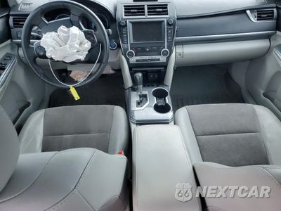 Zdjęcie 8 z 14 samochodu: 2012 TOYOTA CAMRY HYBRID VIN:4T1BD1FK0CU007518 - miniatura