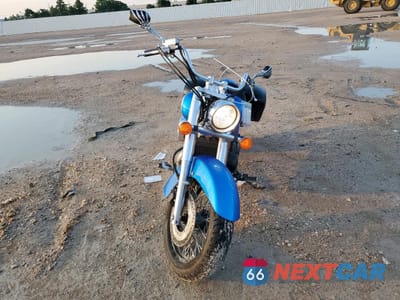 Drugie zdjęcie samochodu z przodu: 2022 HONDA VT750 C VIN:JH2RC500XNK700316 - miniatura