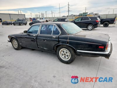 Drugie zdjęcie samochodu z przodu: 1985 JAGUAR XJ6 VIN:SAJJCALP4CC423018 - miniatura