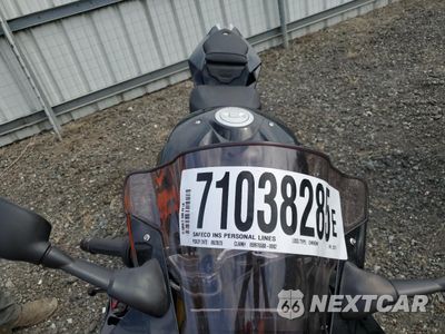 Piąte zdjęcie samochodu w środku: 2015 BMW S 1000 RR VIN:WB10D2102FZ352321 - miniatura