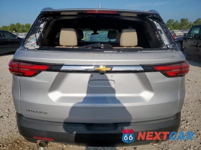 Zdjęcie 6 z 13 samochodu: 2022 CHEVROLET TRAVERSE LS VIN:1GNERFKW1NJ163040 - miniatura
