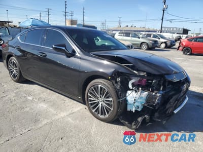 Czwarte zdjęcie samochodu z boku: 2025 LEXUS ES 300H BASE VIN:58ADA1C15SU059425 - miniatura