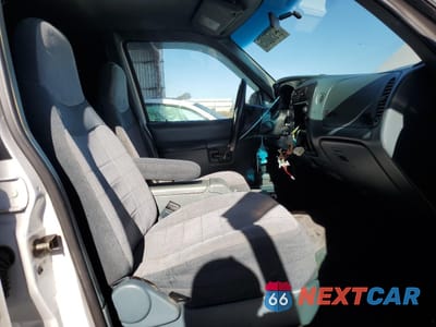 Zdjęcie 7 z 13 samochodu: 1996 FORD EXPLORER VIN:1FMDU34X2TZA58721 - miniatura