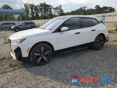 2025 BMW IX XDRIVE50 WB523CF03SCS82320 - główne zdjęcie licytacji z USA - miniatura