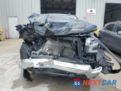 Piąte zdjęcie samochodu w środku: 2024 CHEVROLET SILVERADO C1500 LT VIN:1GCPACED0RZ130040 - miniatura